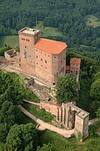 Internationaler Minnesänger-Wettstreit auf Burg Trifels